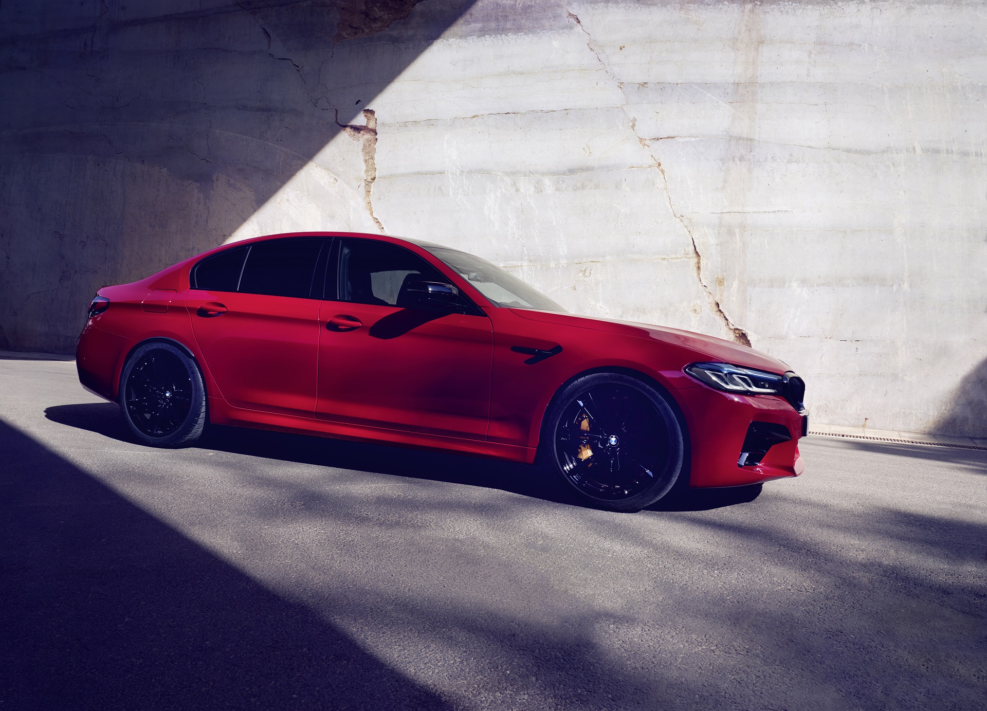 Download 2021 BMW M5 Competition - Front Three-Quarter HD Wallpaper 1920x1383 #44