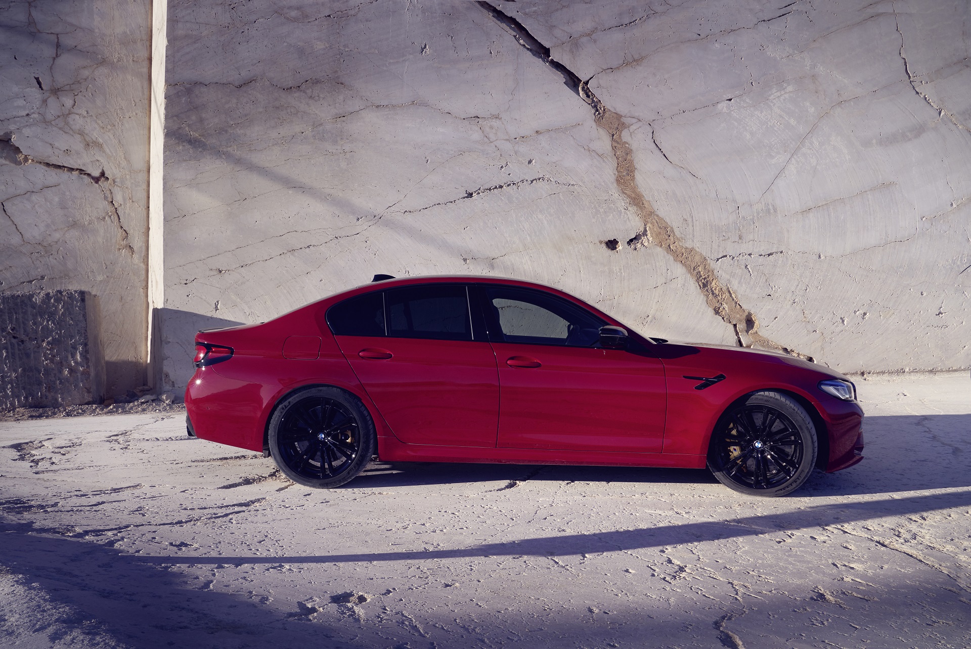 Download 2021 BMW M5 Competition - Side HD Wallpaper 1920x1283 #50