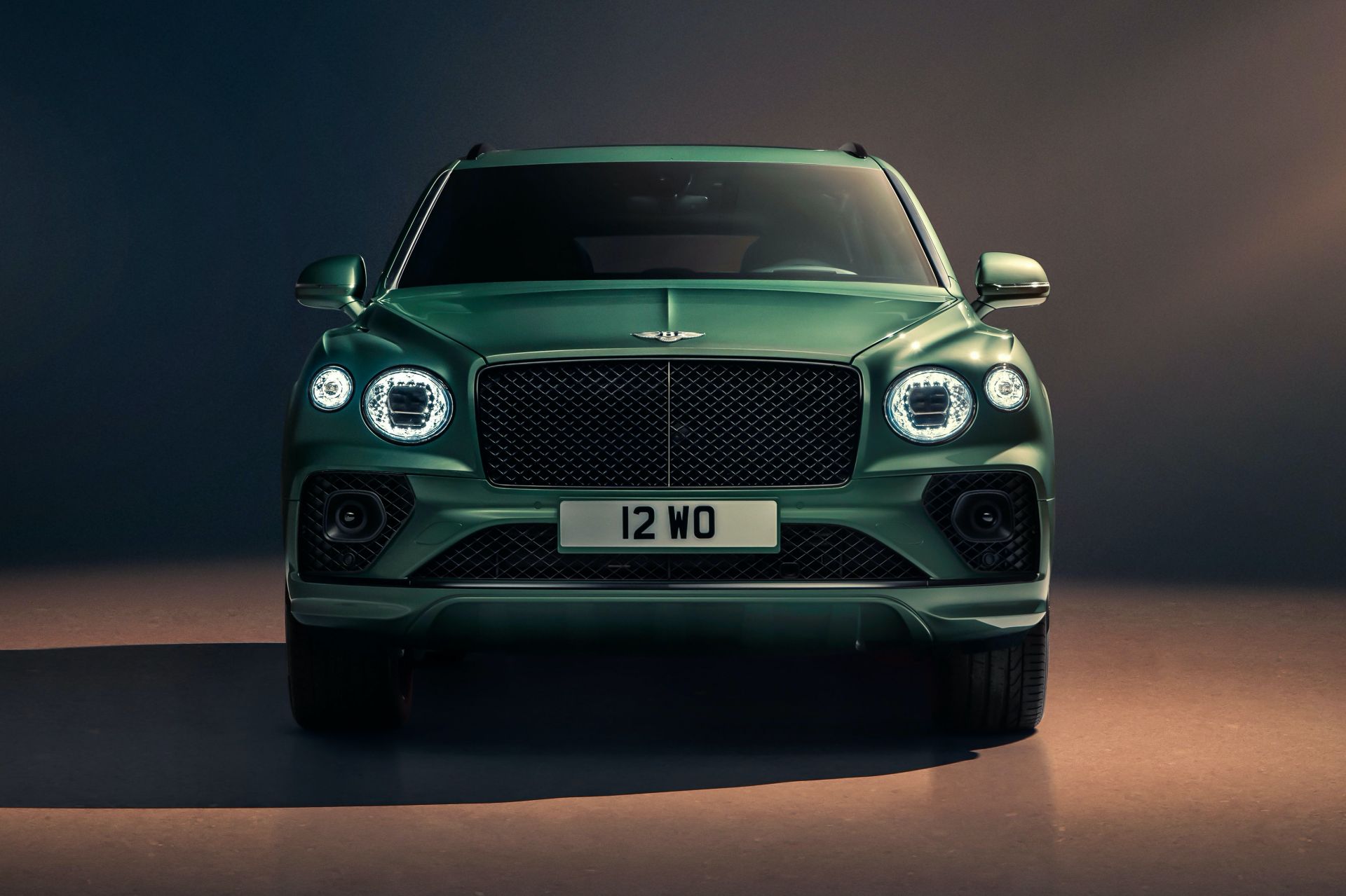 Download 2021 Bentley Bentayga - Front HD Wallpaper 1920x1279 #6