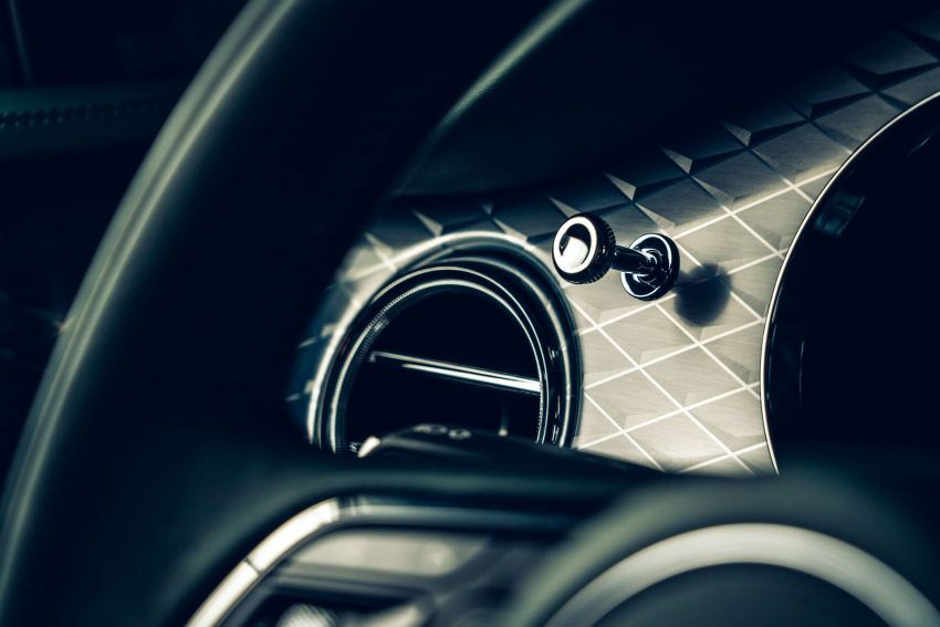 2021 Bentley Bentayga - Interior, Detail Wallpaper 850x567 #16