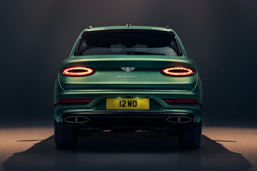 2021 Bentley Bentayga - Rear Wallpaper 850x567 #9