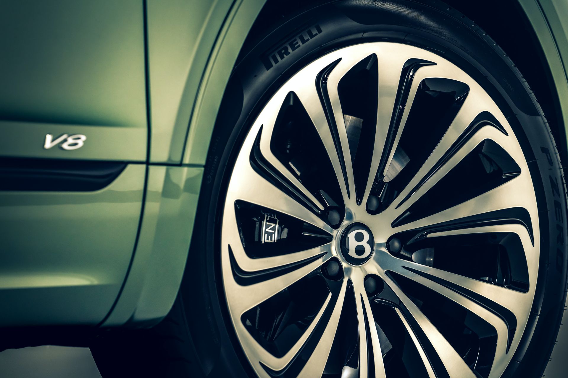 Download 2021 Bentley Bentayga - Wheel HD Wallpaper 1920x1280 #13