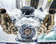 2022 Aston Martin Valkyrie AMR Pro - Engine Wallpaper 190x150