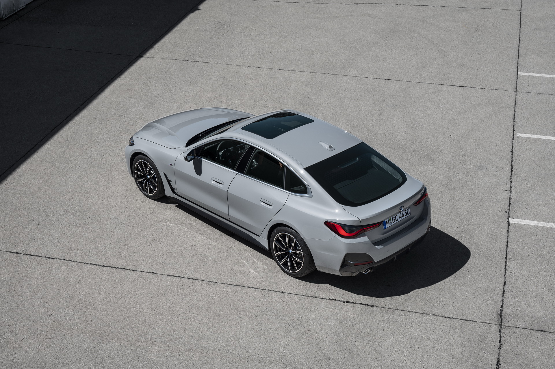 Download 2022 BMW 4 Series 430i Gran Coupé - Rear Three-Quarter HD Wallpaper 1921x1278 #27