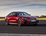 2022 BMW 4 Series M440i xDrive Gran Coupé - Front Three-Quarter Wallpaper 190x150