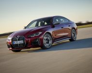 2022 BMW 4 Series M440i xDrive Gran Coupé - Front Three-Quarter Wallpaper 190x150