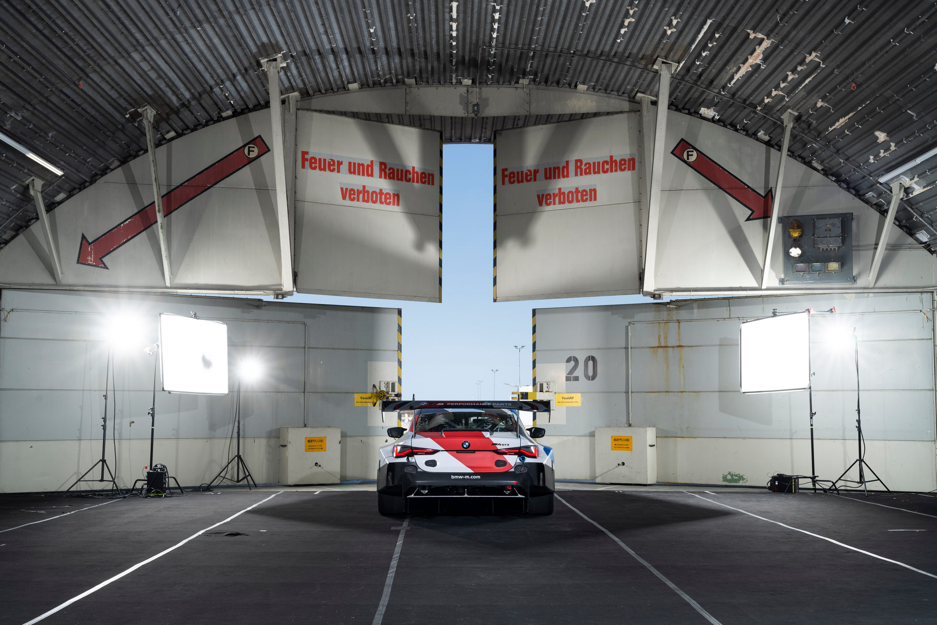 Download 2022 BMW M4 GT3 - Rear HD Wallpaper 1920x1280 #54