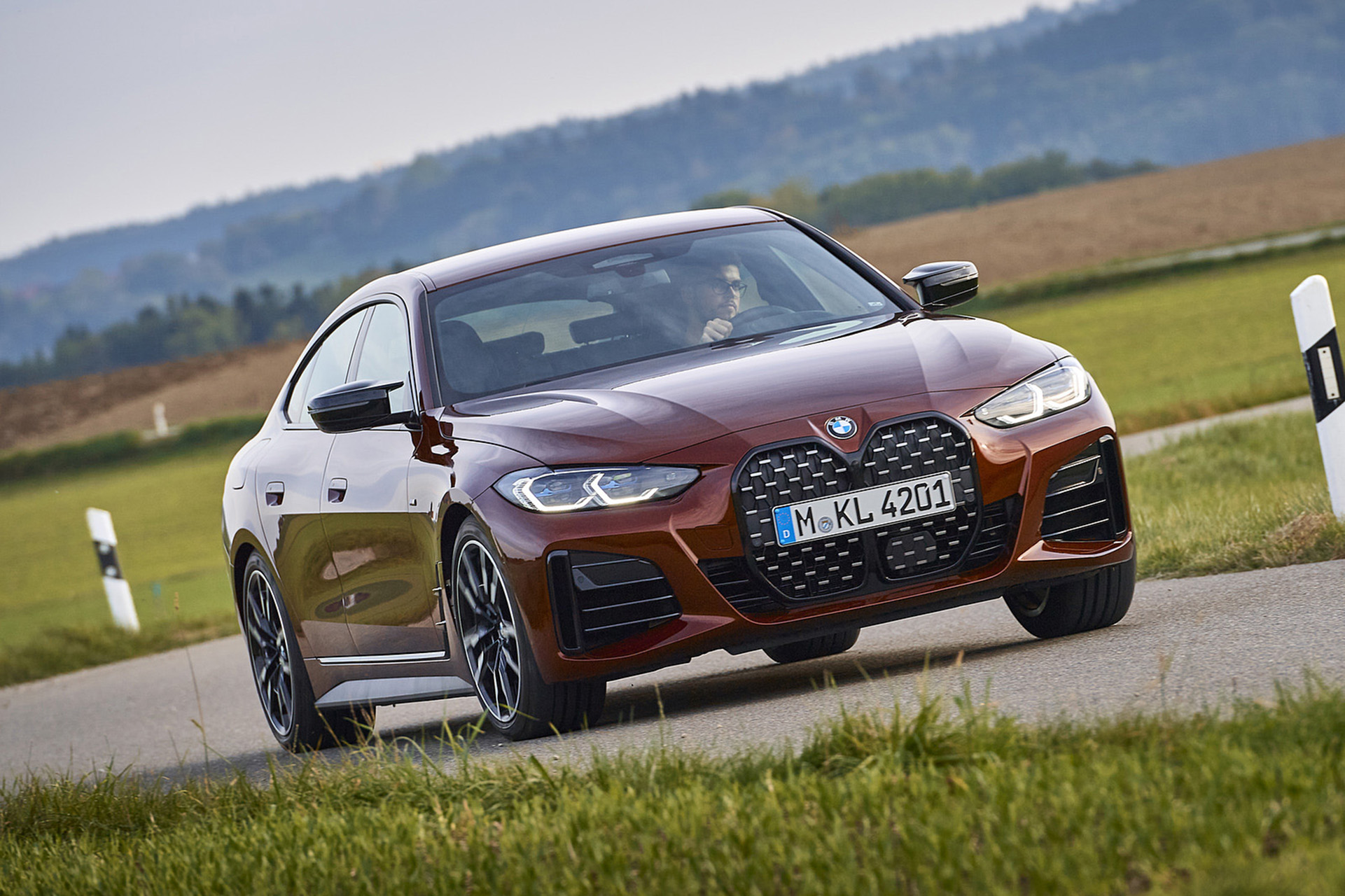 Download 2022 BMW M440i xDrive Gran Coupe - Front Three-Quarter HD Wallpaper 1921x1280 #61