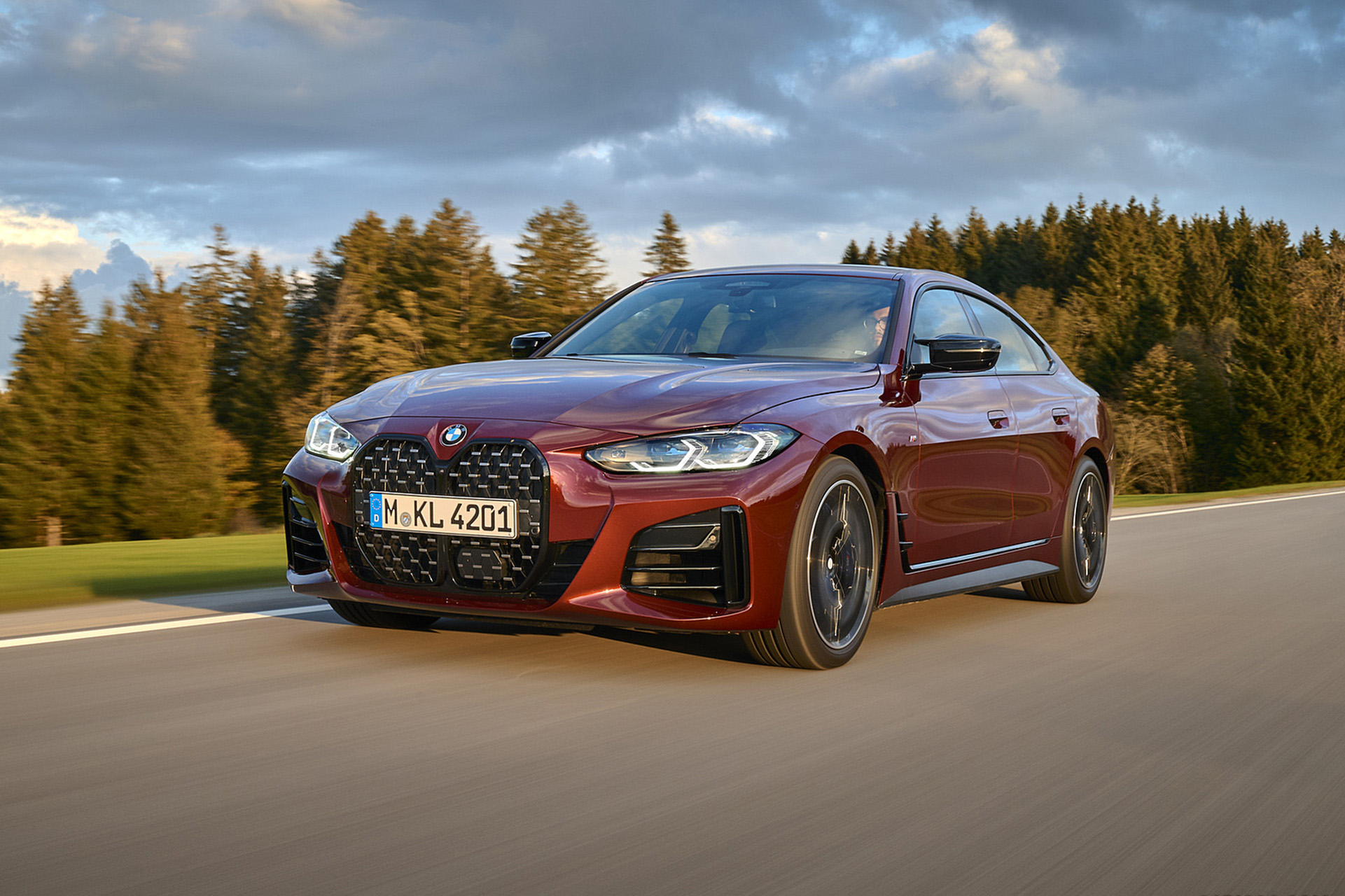 Download 2022 BMW M440i xDrive Gran Coupe - Front Three-Quarter HD Wallpaper 1921x1280 #49