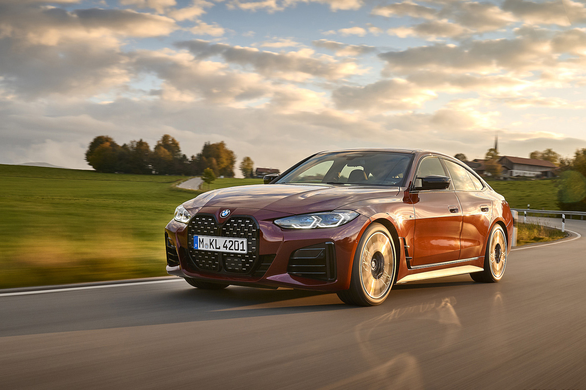 Download 2022 BMW M440i xDrive Gran Coupe - Front Three-Quarter HD Wallpaper 1921x1280 #57