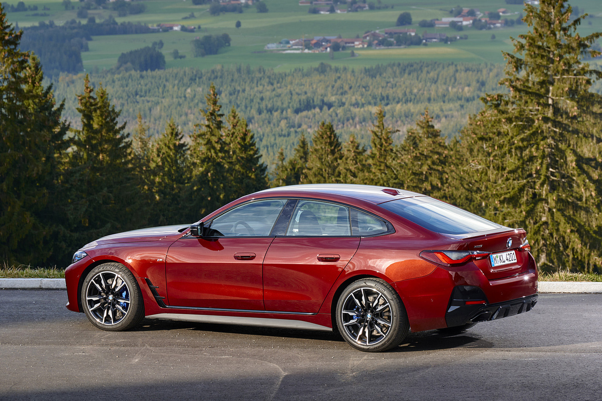 Download 2022 BMW M440i xDrive Gran Coupe - Rear Three-Quarter HD Wallpaper 1921x1280 #104