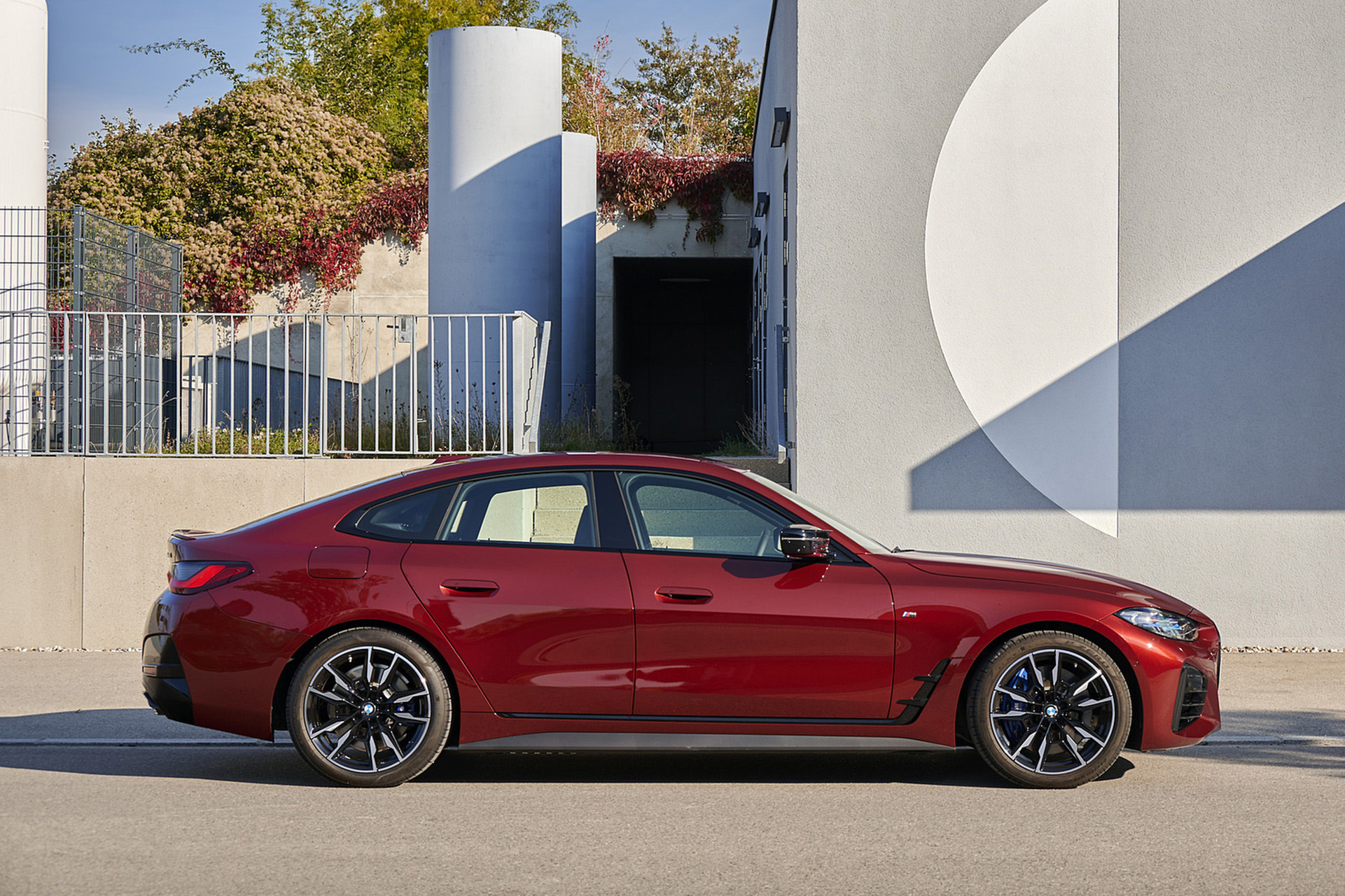 Download 2022 BMW M440i xDrive Gran Coupe - Side HD Wallpaper 1921x1280 #81