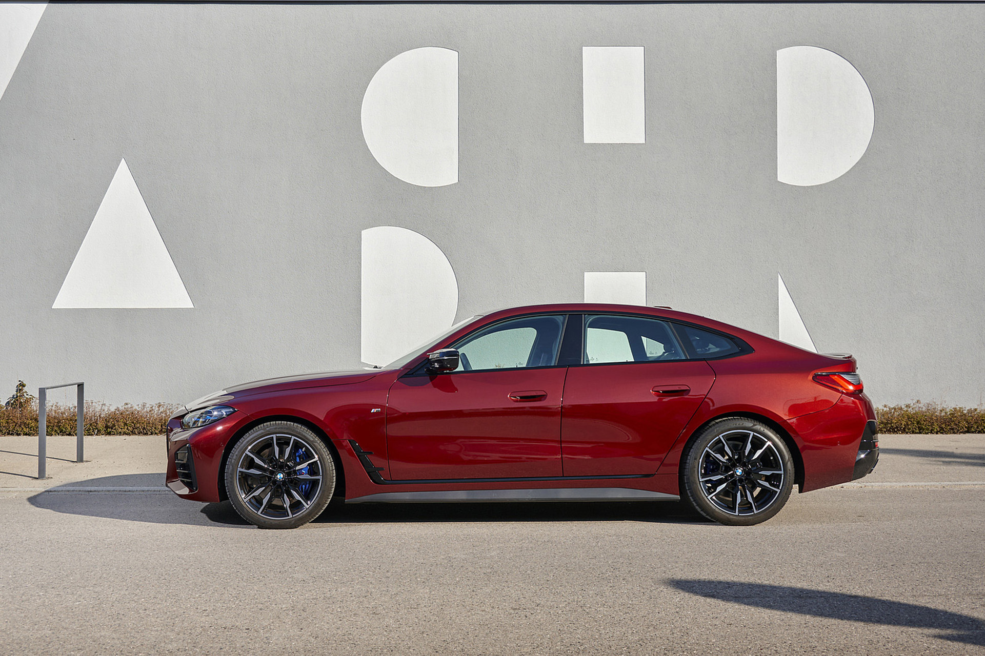 Download 2022 BMW M440i xDrive Gran Coupe - Side HD Wallpaper 1921x1280 #82