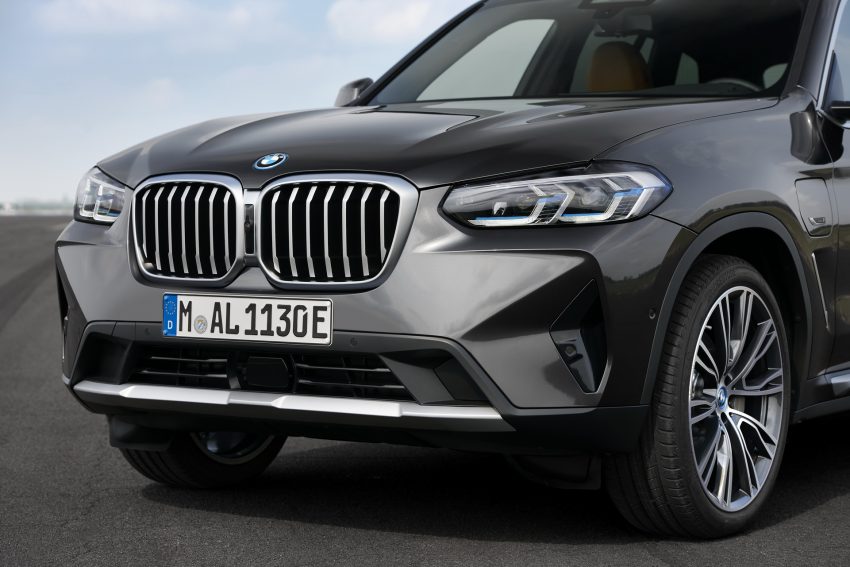 2022 BMW X3 xDrive 30e - Front Wallpaper 850x567 #23