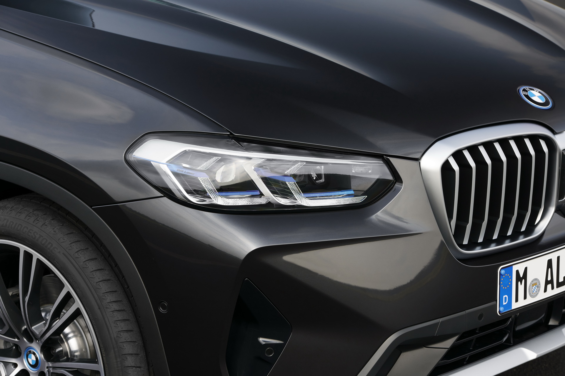 Download 2022 BMW X3 xDrive 30e - Headlight HD Wallpaper 1921x1281 #24