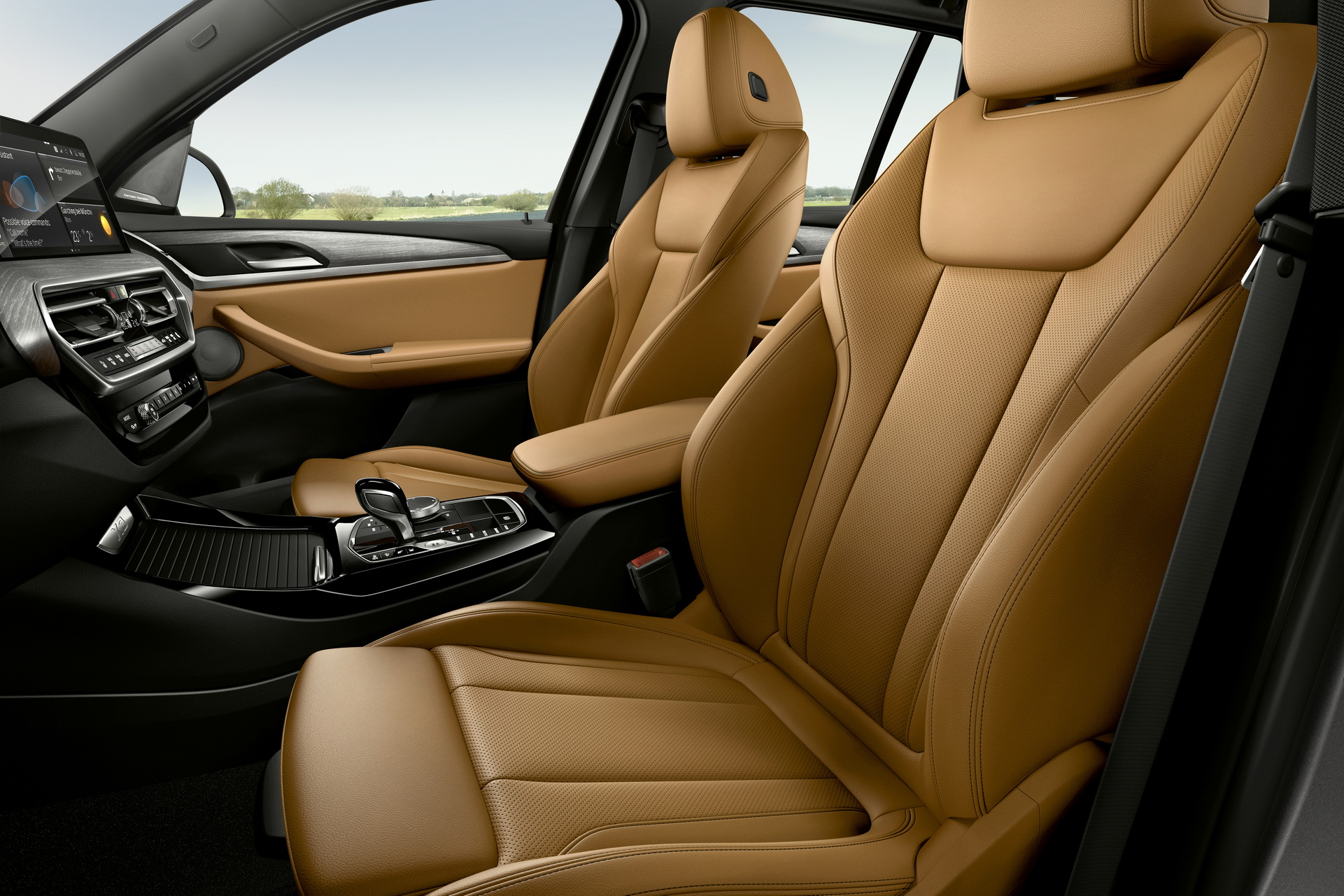 Download 2022 BMW X3 xDrive 30e - Interior, Front Seats HD Wallpaper 1921x1281 #30