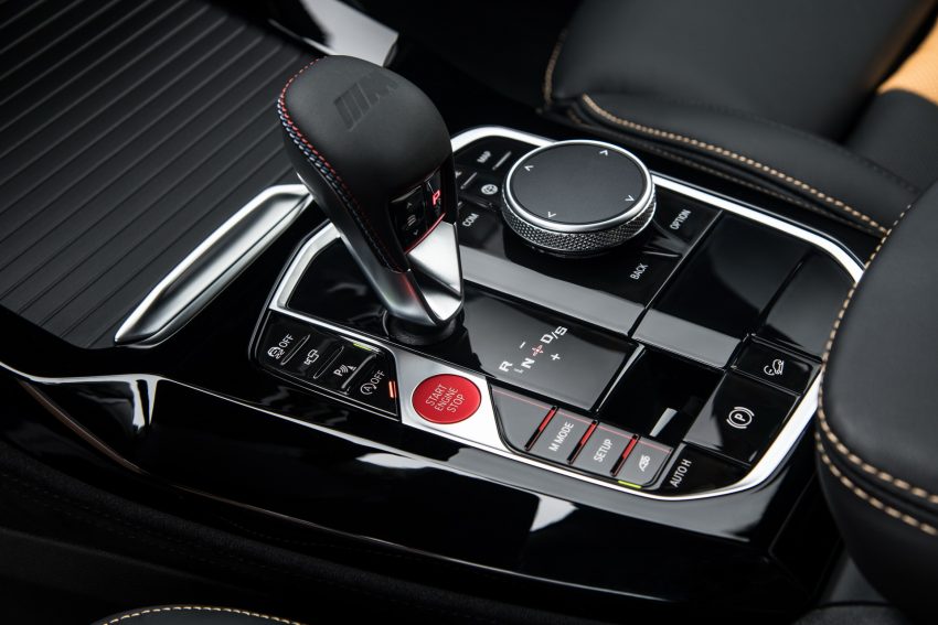 2022 BMW X3 M Competition - Central Console Wallpaper 850x567 #55