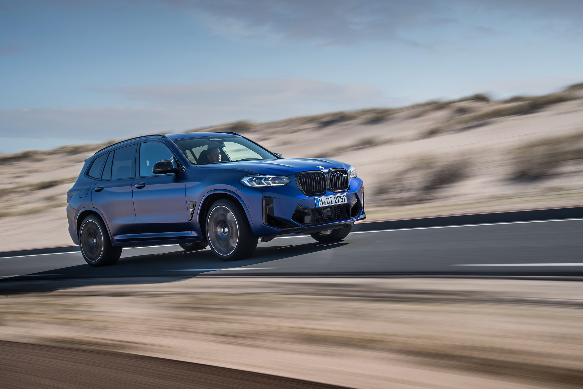 Download 2022 BMW X3 M Competition - Front Three-Quarter HD Wallpaper 1921x1281 #6