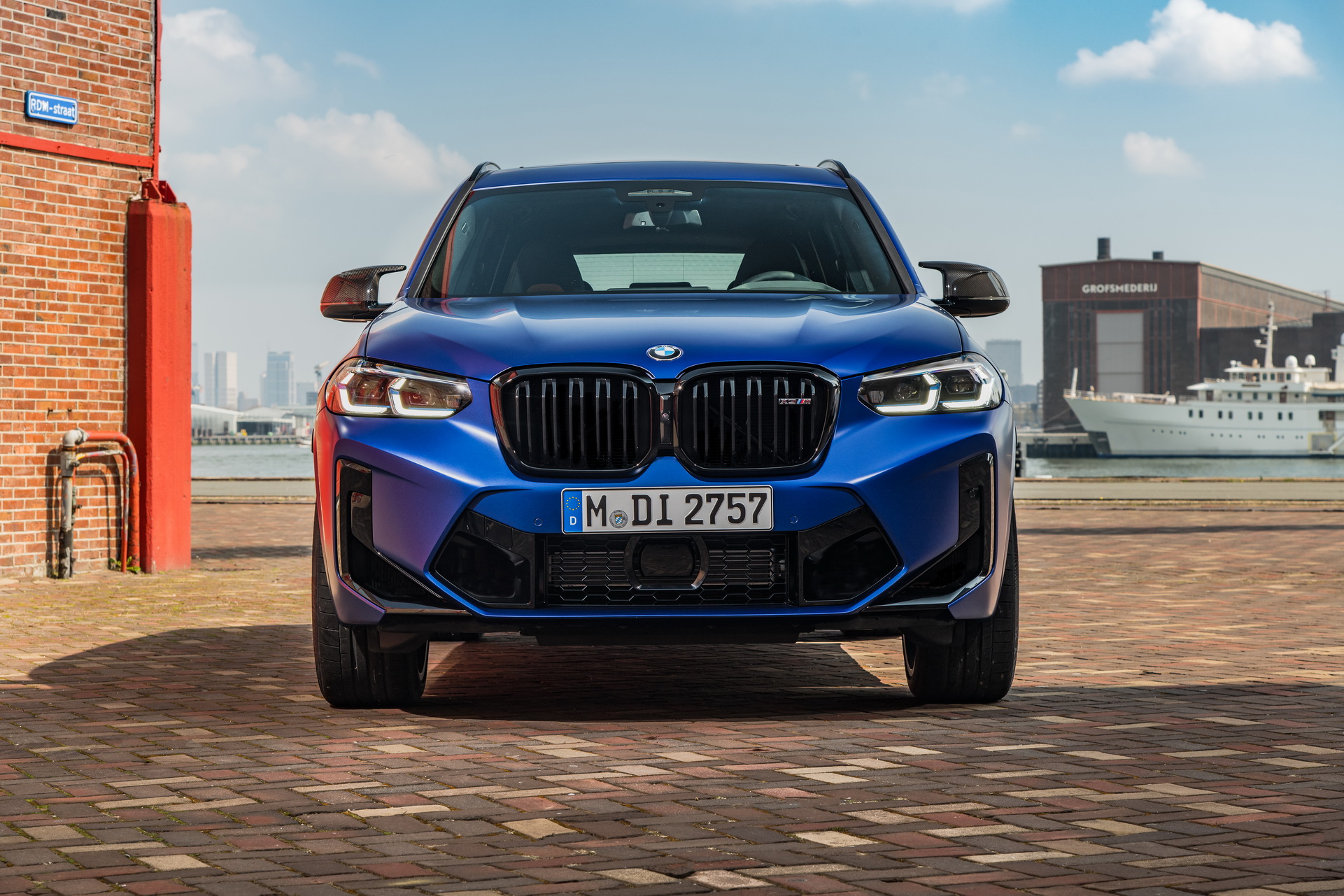 Download 2022 BMW X3 M Competition - Front HD Wallpaper 1921x1281 #33
