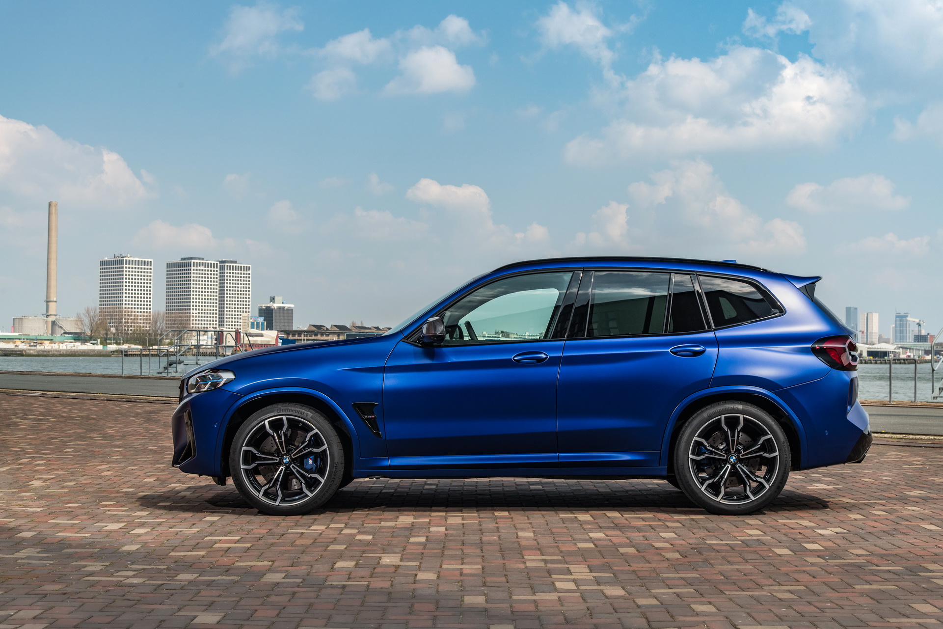 Download 2022 BMW X3 M Competition - Side HD Wallpaper 1921x1281 #30