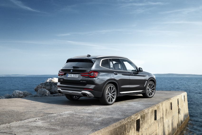 2022 BMW X3 xDrive 30e - Rear Three-Quarter Wallpaper 850x567 #21