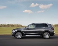 2022 BMW X3 xDrive 30e - Side Wallpaper 190x150