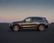 2022 BMW X3 xDrive 30e - Side Wallpaper 190x150