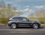 2022 BMW X3 xDrive 30e - Side Wallpaper 190x150