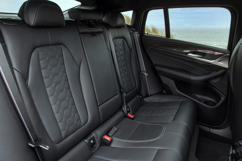 2022 BMW X4 M Competition - Interior, Rear Seats Wallpaper 850x567 #54