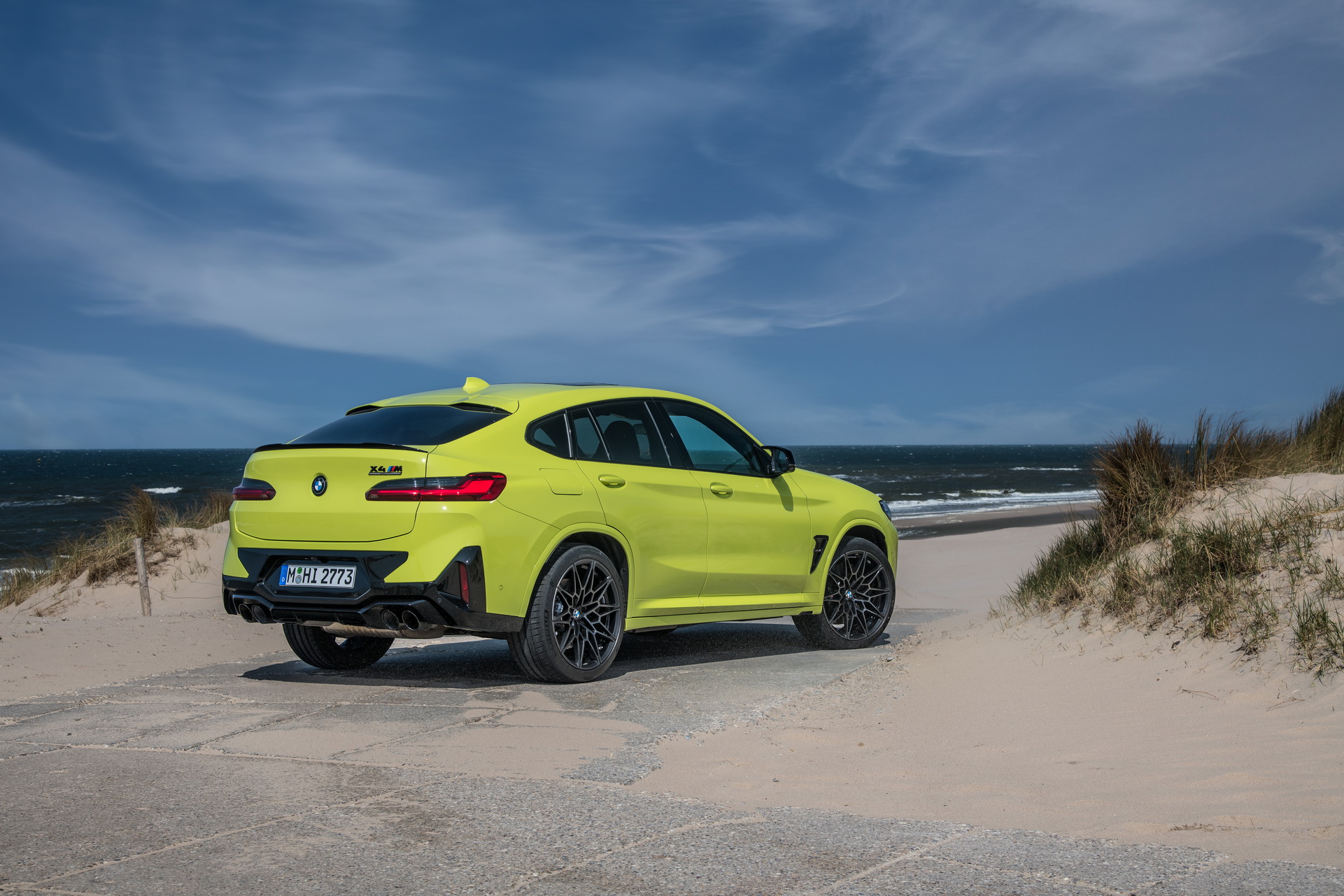 Download 2022 BMW X4 M Competition - Rear Three-Quarter HD Wallpaper 1921x1281 #14