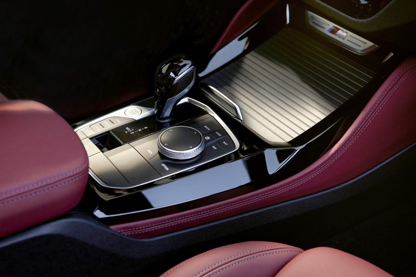 2022 BMW X4 M40i - Central Console Wallpaper 850x567 #29