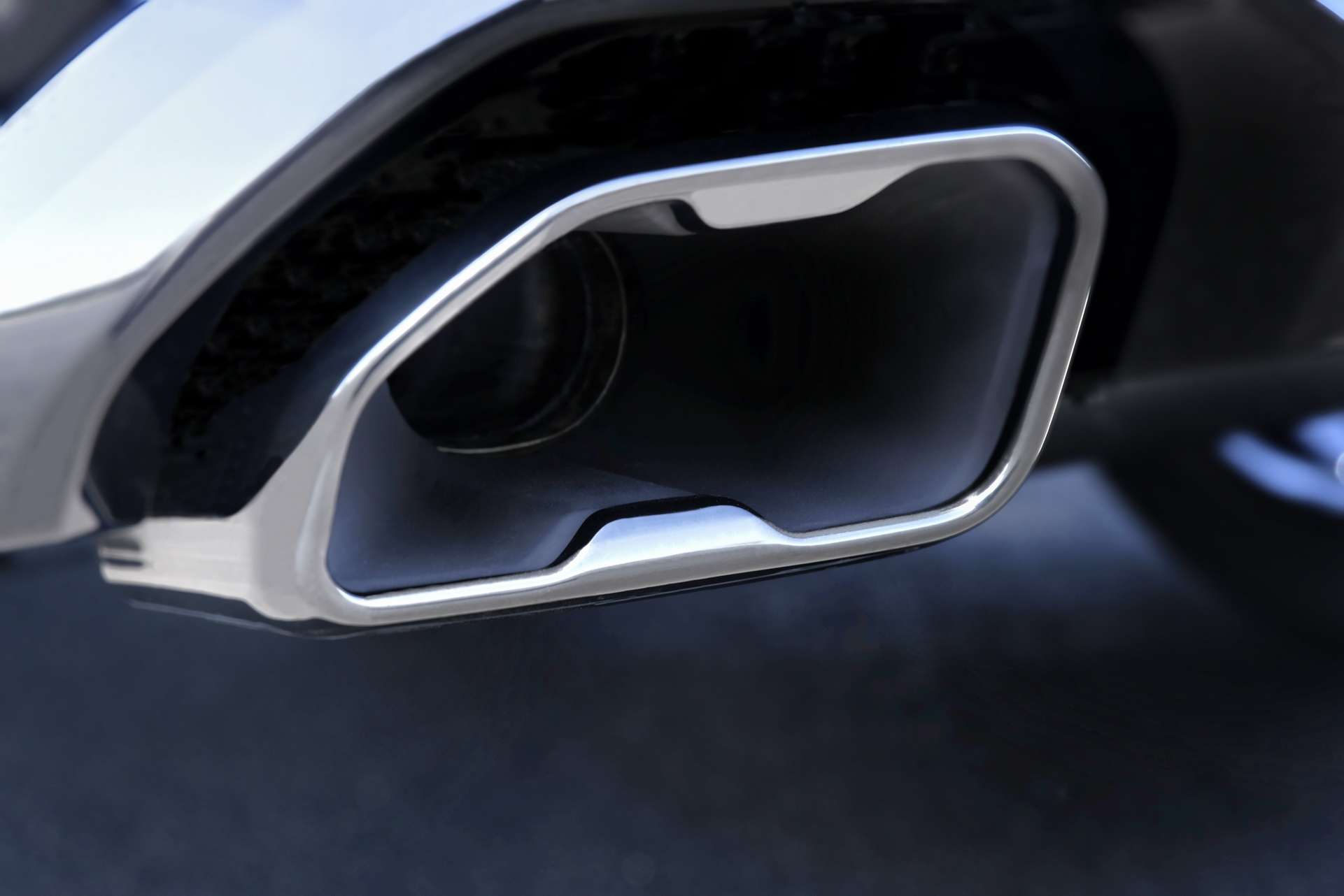 Download 2022 BMW X4 M40i - Exhaust HD Wallpaper 1921x1282 #24