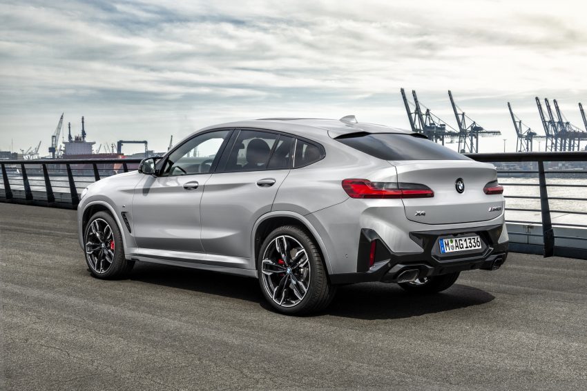2022 BMW X4 M40i - Rear Three-Quarter Wallpaper 850x567 #17