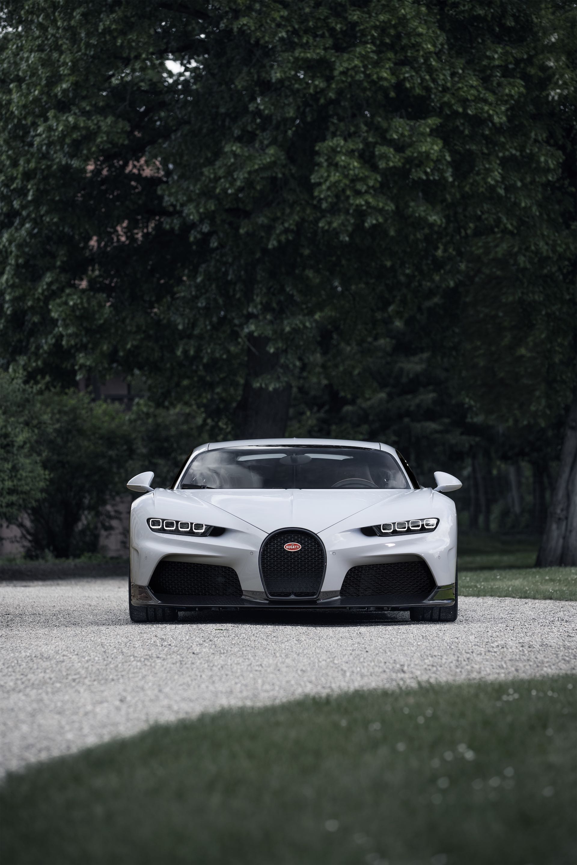 Download 2022 Bugatti Chiron Super Sport - Front HD Phone Wallpaper 1920x2879 #24