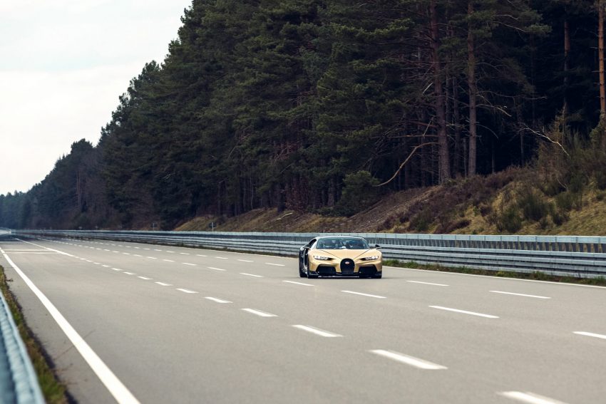 2022 Bugatti Chiron Super Sport - Front Wallpaper 850x567 #5