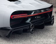 2022 Bugatti Chiron Super Sport - Tail Light Wallpaper 190x150