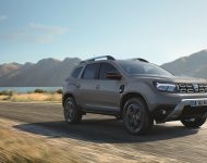2022 Dacia Duster Extreme - Front Three-Quarter Wallpaper 190x150