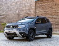 2022 Dacia Duster Extreme - Front Three-Quarter Wallpaper 190x150
