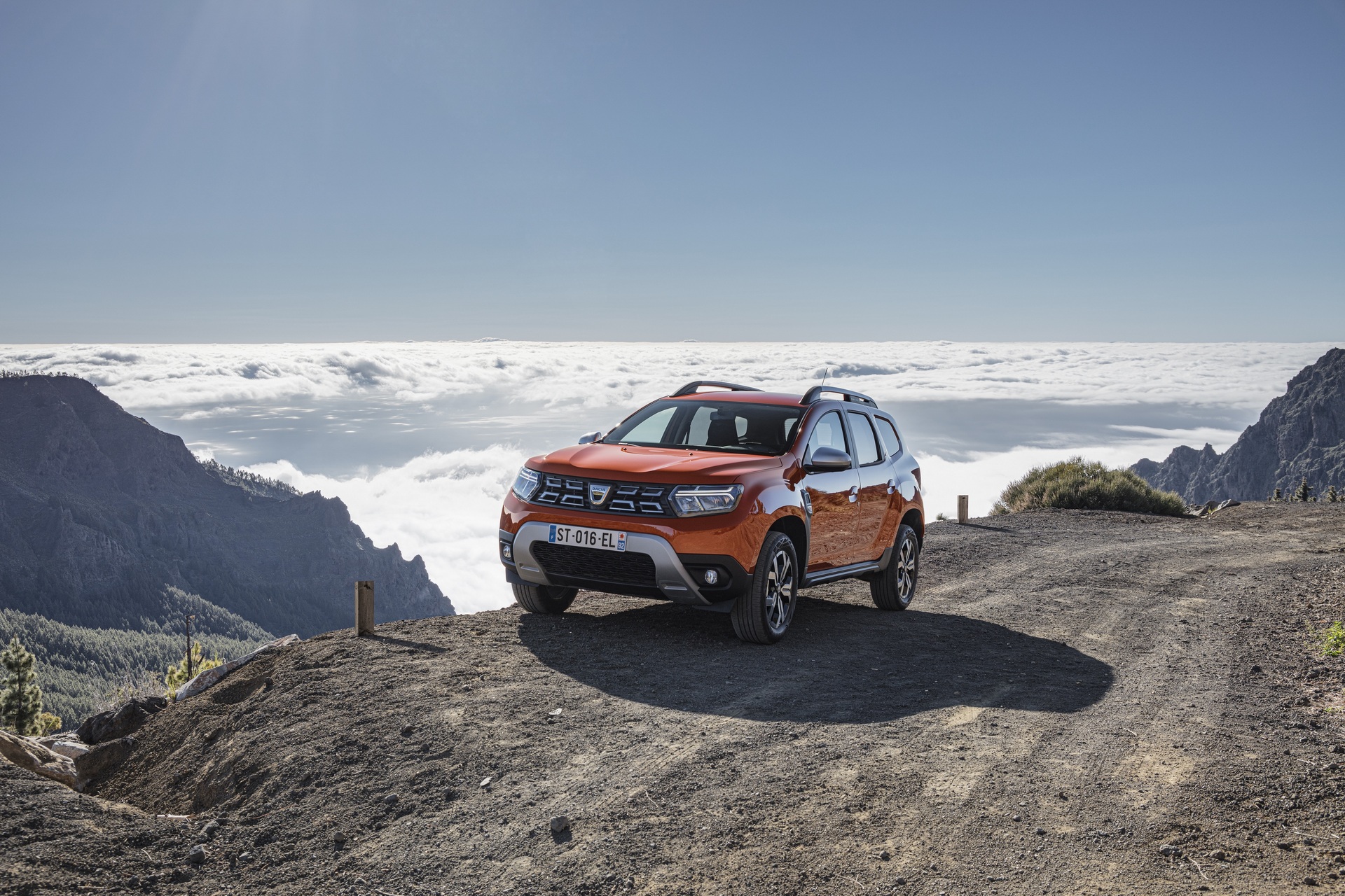 Download 2022 Dacia Duster - Front Three-Quarter HD Wallpaper 1920x1280 #5