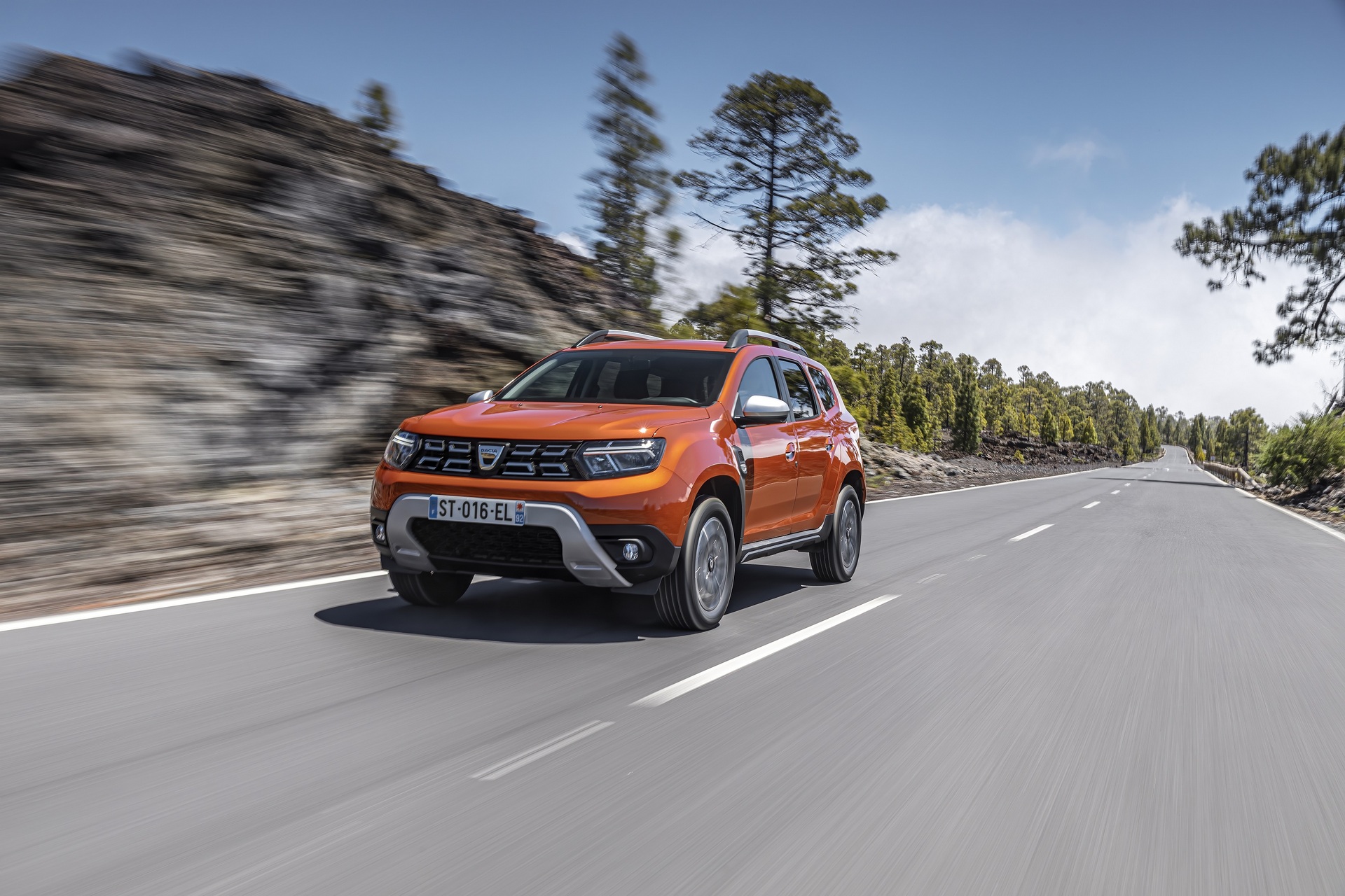 Download 2022 Dacia Duster - Front Three-Quarter HD Wallpaper 1920x1280 #2