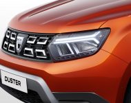 2022 Dacia Duster - Headlight Wallpaper 190x150