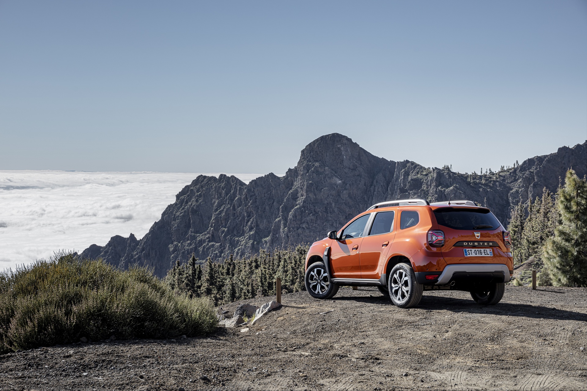 Download 2022 Dacia Duster - Rear Three-Quarter HD Wallpaper 1920x1280 #9