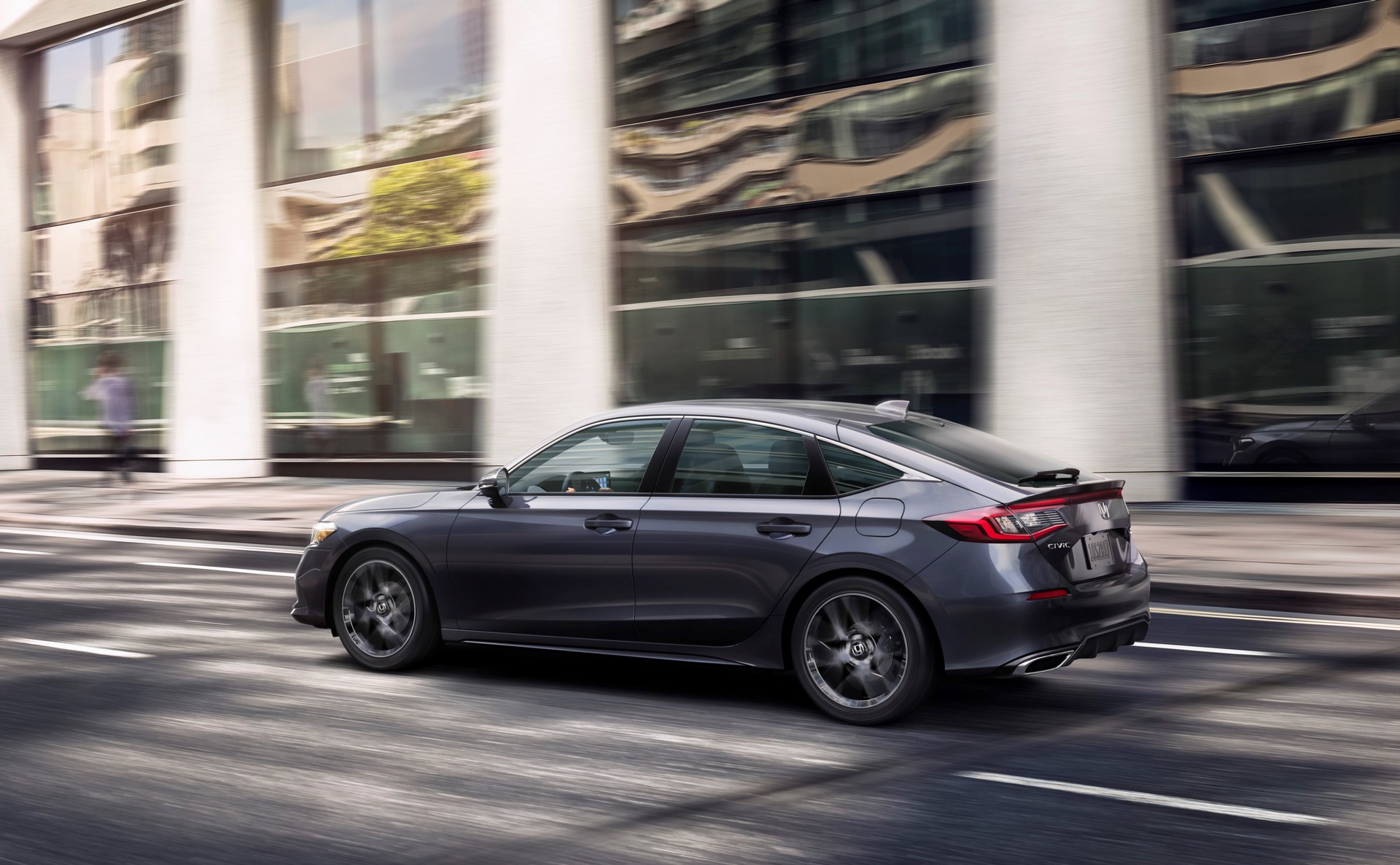 Download 2022 Honda Civic Hatchback - Rear Three-Quarter HD Wallpaper 1920x1186 #8