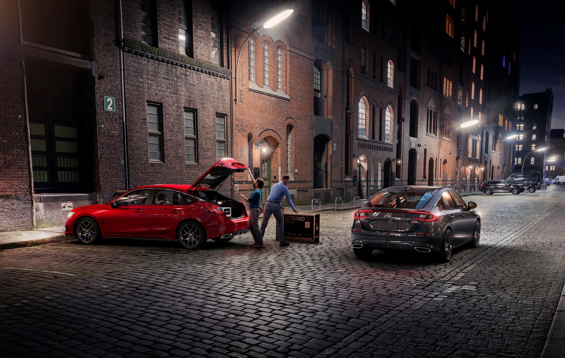 Download 2022 Honda Civic Hatchback - Rear HD Wallpaper 1921x1218 #9