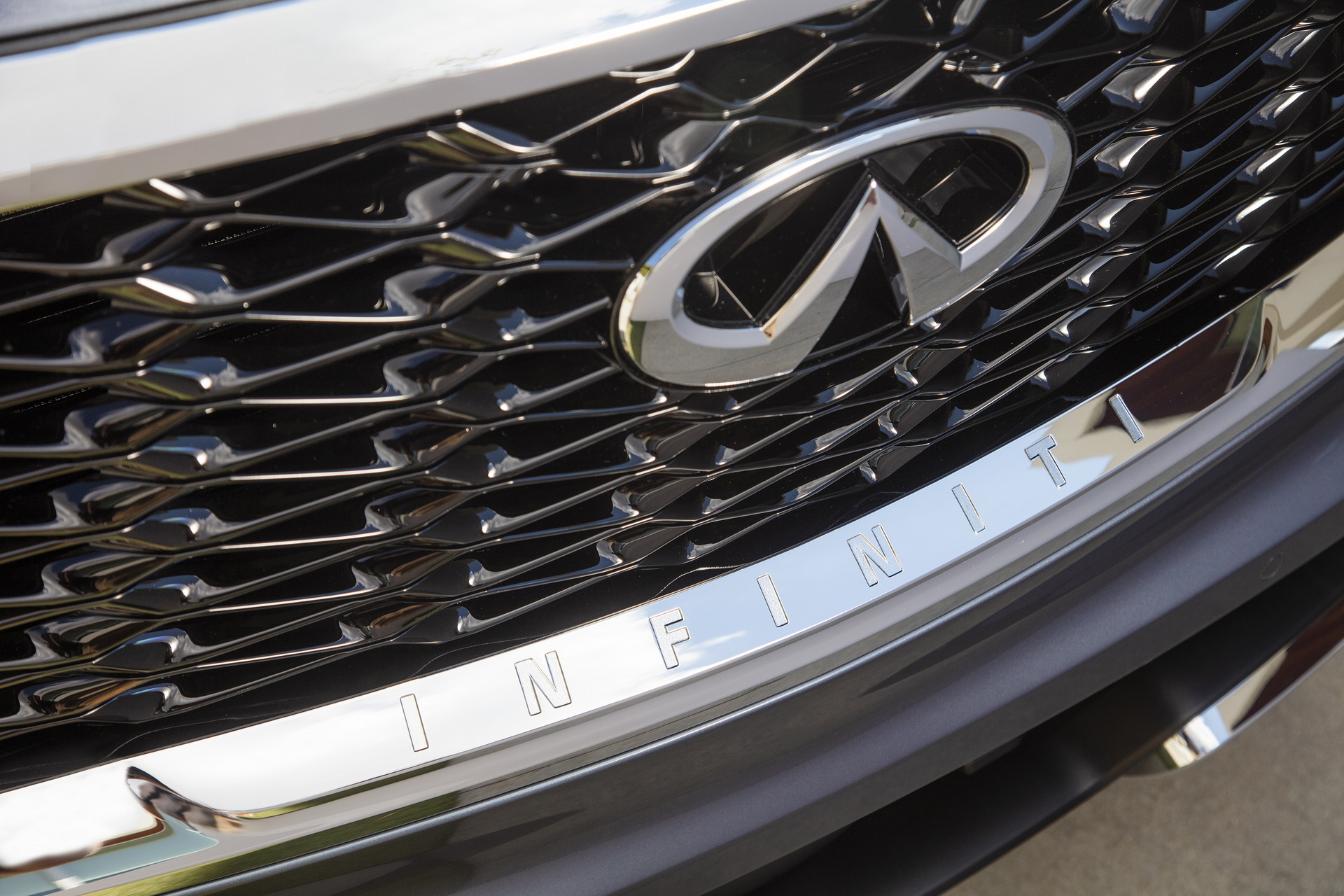 Download 2022 Infiniti QX60 - Grille HD Wallpaper 1920x1280 #26