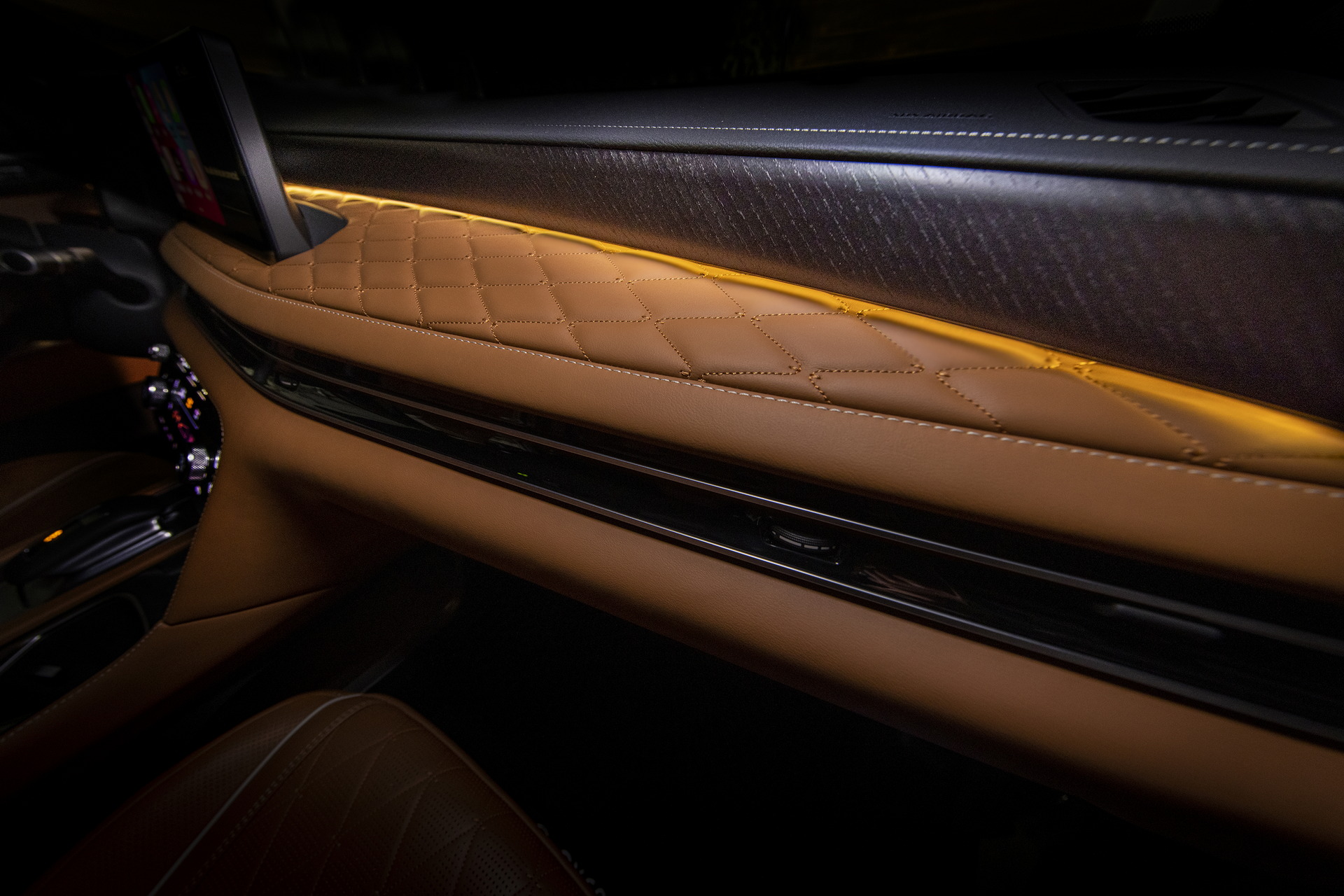 Download 2022 Infiniti QX60 - Interior, Detail HD Wallpaper 1920x1280 #45