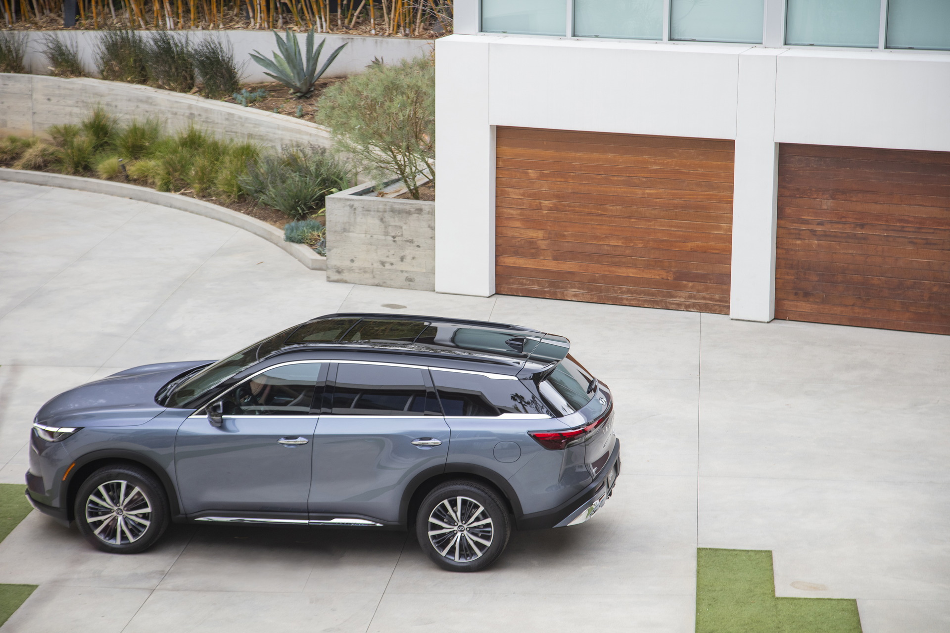 Download 2022 Infiniti QX60 - Side HD Wallpaper 1920x1280 #10