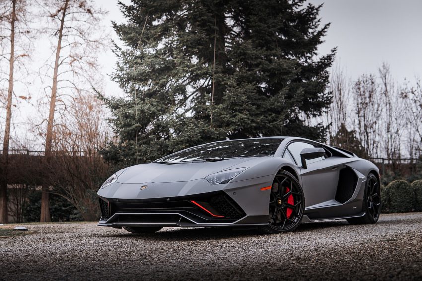 2022 Lamborghini Aventador LP 780-4 Ultimae - Front Three-Quarter Wallpaper 850x567 #26