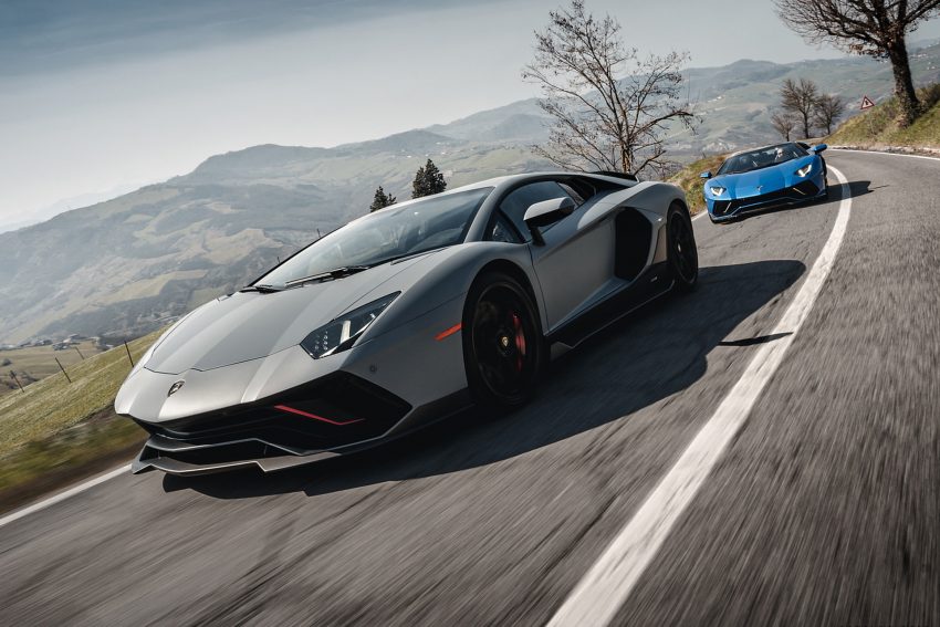 2022 Lamborghini Aventador LP 780-4 Ultimae - Front Three-Quarter Wallpaper 850x567 #1