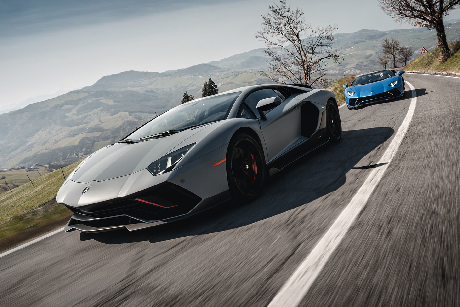 Download 2022 Lamborghini Aventador LP 780-4 Ultimae - Front Three-Quarter HD Wallpaper 1921x1281 #1